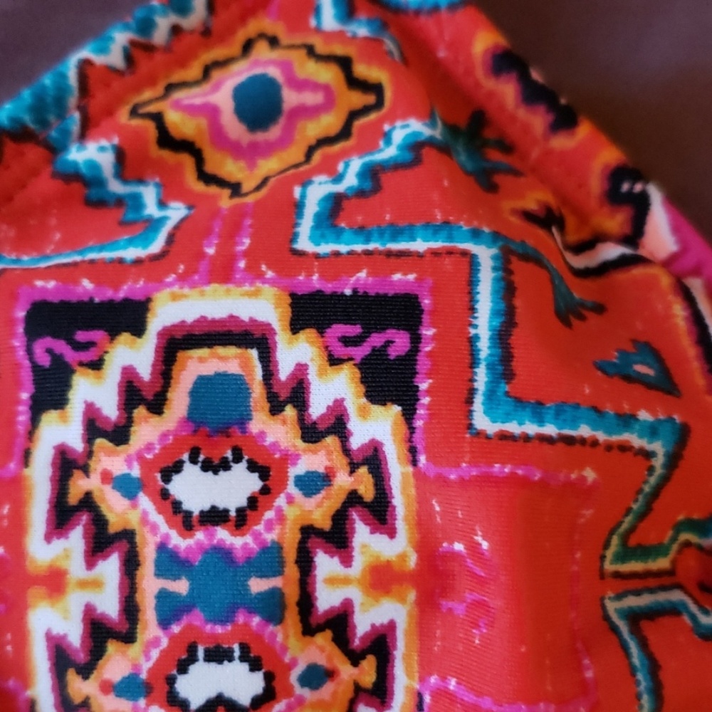 Mossimo XS Aztec (tribal) bikini top - Picture 5 of 6
